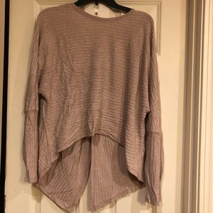 Tan hi / lo sweater with split in the back
